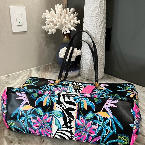 Lilly Pulitzer Meema Tote - Picture 10 of 10